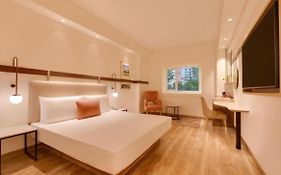 Hotel De Rosewood Inn- Near Igi Airport Delhi Free Airport Drop